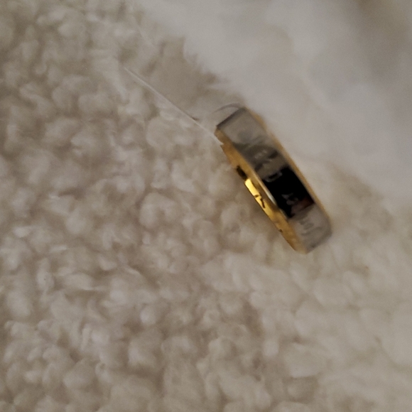 NEW ring - Picture 2 of 2